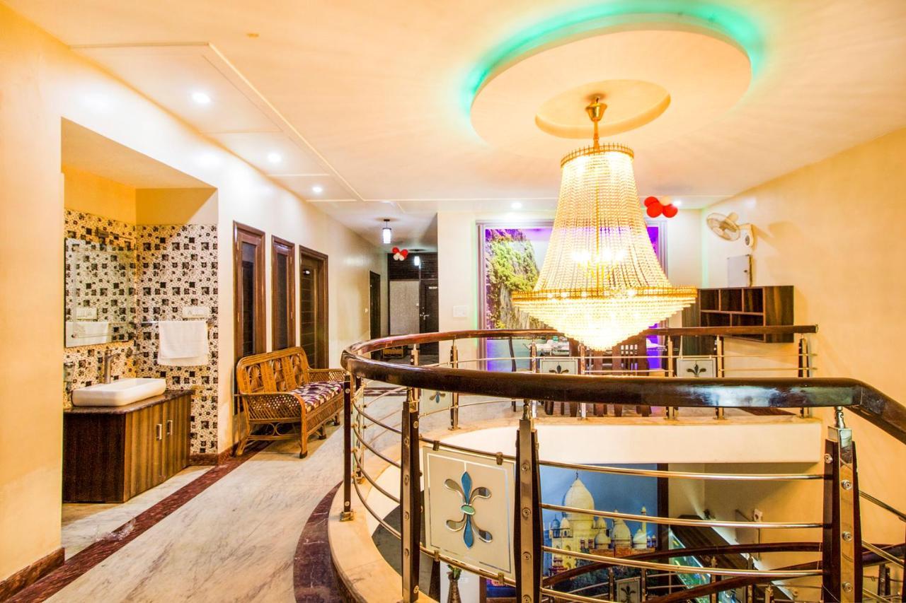 Fabhotel Plus Maniram Palace Agra  Exterior foto